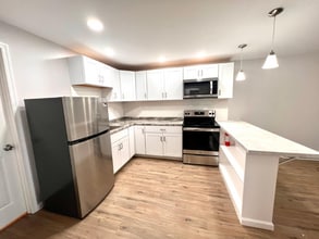 64 1/2 N Sherman St in Wilkes-Barre, PA - Building Photo - Building Photo