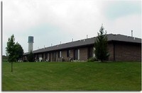 Building Photo - Friendly View Apartments 55+ in Leesburg, Ohio