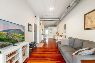 312 Market St in Philadelphia, PA - Building Photo - Building Photo