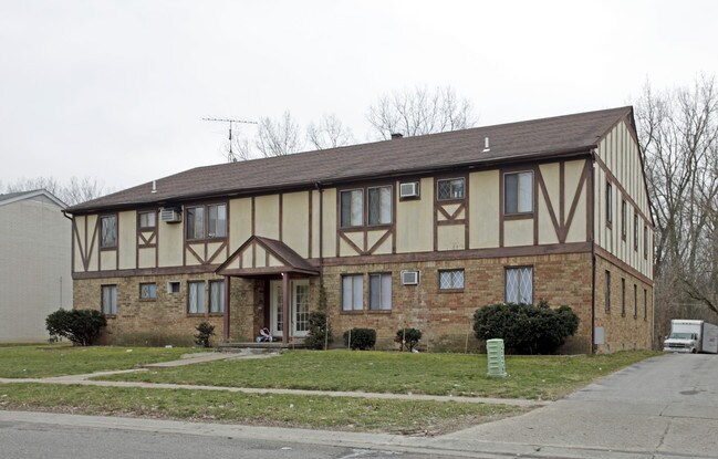 1509 Brooke Park Dr in Toledo, OH - Foto de edificio - Building Photo