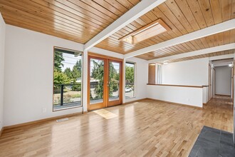 640 13th Way SW in Edmonds, WA - Building Photo - Building Photo