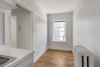 658 W Oakdale Ave, Unit 3B in Chicago, IL - Building Photo - Building Photo