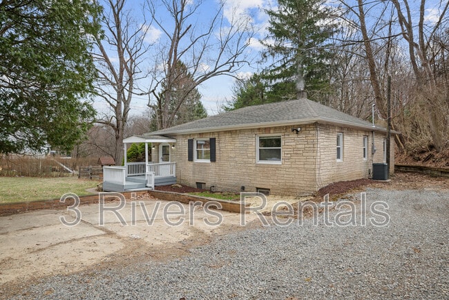 600 Camp Meeting Rd in Sewickley, PA - Building Photo - Building Photo