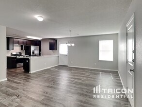 8443 Amistad Cove in Converse, TX - Building Photo - Building Photo