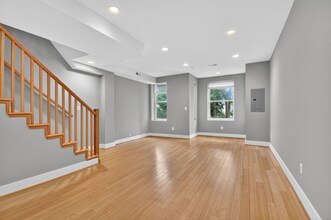 1241 Kenyon St NW in Washington, DC - Building Photo - Building Photo