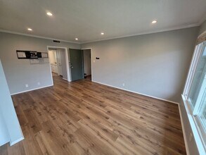 5390 E Oleta St in Long Beach, CA - Building Photo - Building Photo