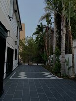 1311 S Beverly Glen Blvd, Unit 1311 in Los Angeles, CA - Building Photo