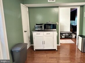 7678 Willow Point Dr in Falls Church, VA - Building Photo - Building Photo