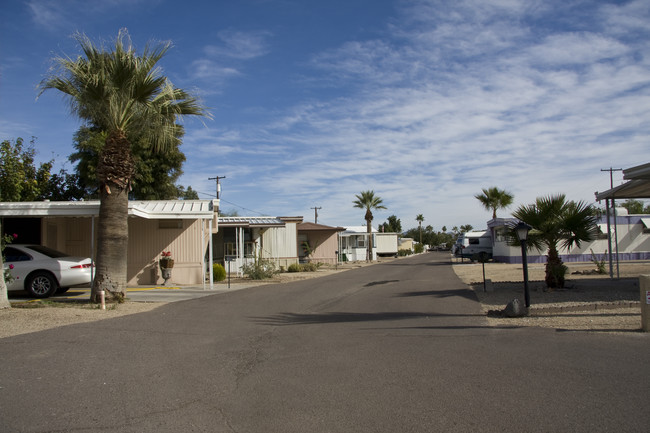 Paradise Valley Ranch MHC & RV in Phoenix, AZ - Building Photo - Building Photo