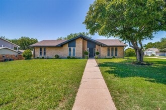 2013 S Lakeshore Dr in Rockwall, TX - Building Photo - Building Photo
