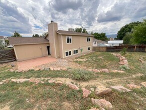 2110 Whitehorn Dr N in Colorado Springs, CO - Building Photo - Building Photo