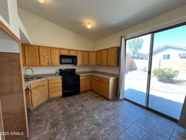 8900 E Rainier Dr in Gold Canyon, AZ - Building Photo - Building Photo