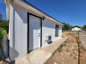 82 N Louisiana St in Amarillo, TX - Building Photo