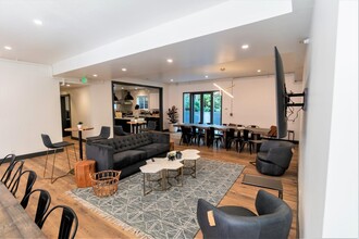 2425 Prospect in Berkeley, CA - Foto de edificio - Building Photo