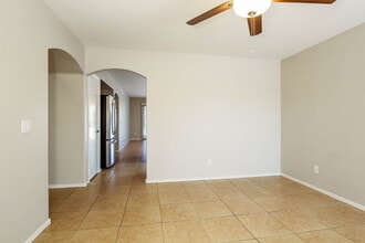 12654 W Paradise Dr in El Mirage, AZ - Building Photo - Building Photo
