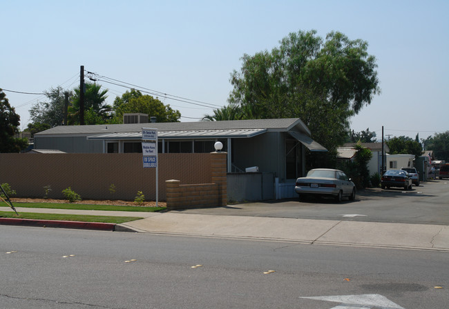 El Capitan Mobile Home Park in El Cajon, CA - Building Photo - Building Photo