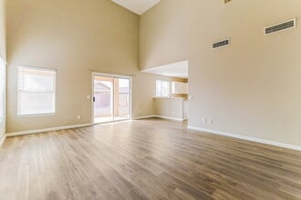 12031 W Dahlia Dr in El Mirage, AZ - Building Photo - Building Photo