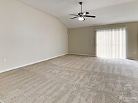 9250 Spider Lily Ln in Jacksonville, FL - Building Photo - Building Photo