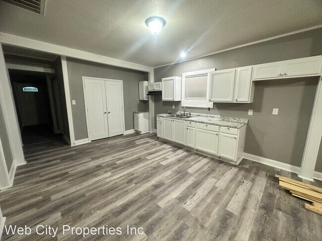 3627 Meyers St photo'