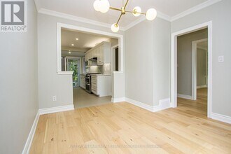 1375 Applewood Rd in Mississauga, ON - Building Photo - Building Photo