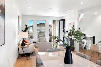 16 Oneida Ct in Denver, CO - Building Photo - Building Photo