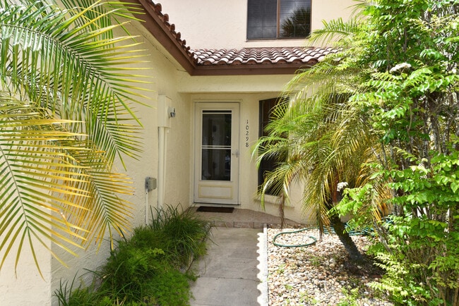 10298 Hidden Springs Ct in Boca Raton, FL - Building Photo - Building Photo
