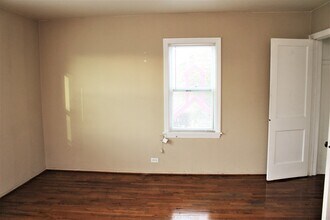 10 E Jefferson Ave-Unit -4 in Naperville, IL - Building Photo - Building Photo