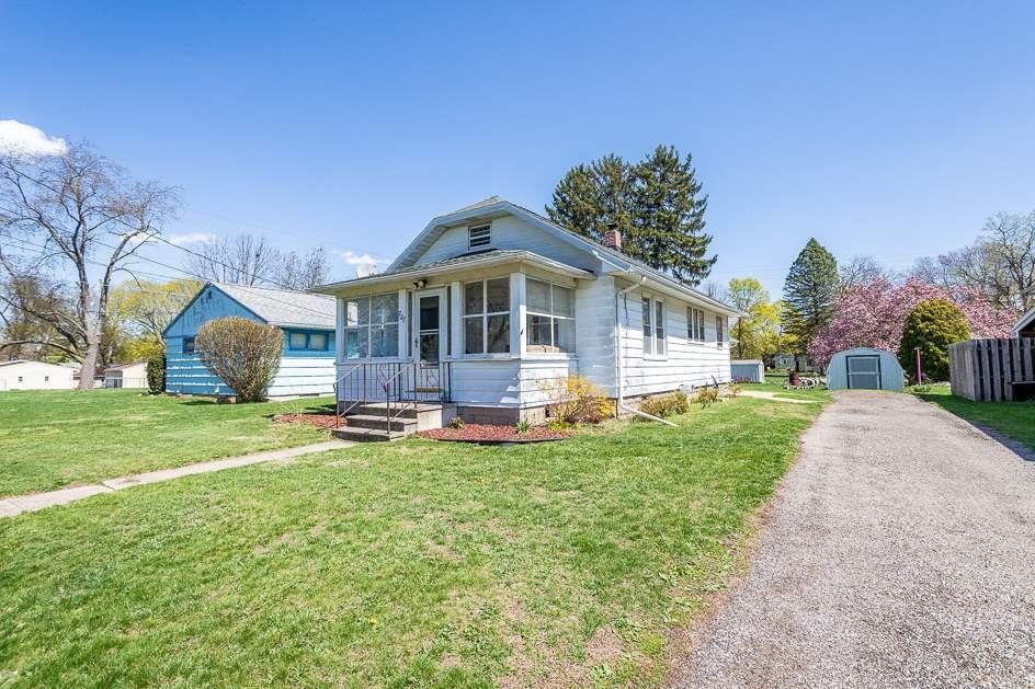 727 Bellevue Ave in Jackson, MI - Foto de edificio