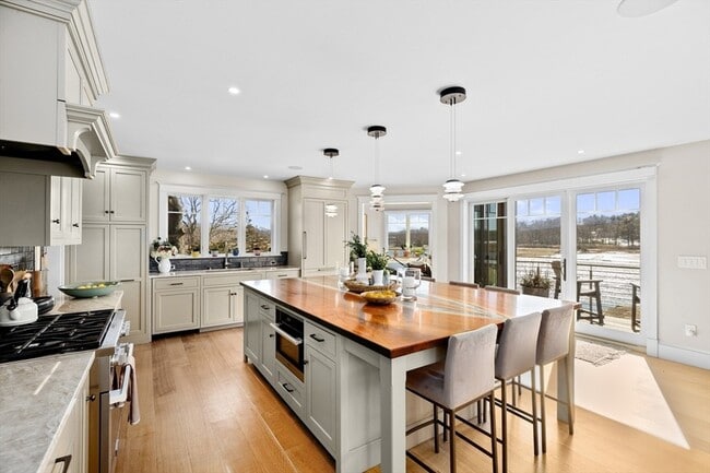 67 Border St in Scituate, MA - Foto de edificio - Building Photo