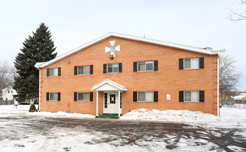 Pleasant View Apartments in Racine, WI - Building Photo - Building Photo