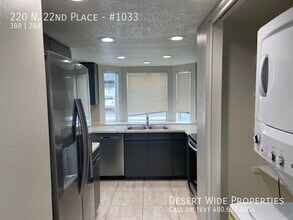 220 N 22nd Pl in Mesa, AZ - Building Photo - Building Photo