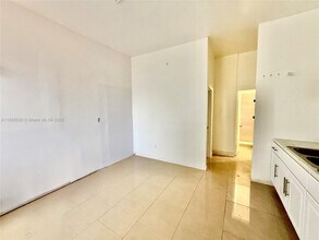 2516 Cleveland St in Hollywood, FL - Building Photo - Building Photo
