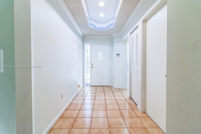 5289 Fairway Woods Dr in Delray Beach, FL - Building Photo - Building Photo