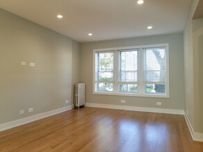 1919 W Winona St, Unit 1 in Chicago, IL - Building Photo - Building Photo