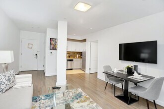 888 6th Ave-Unit -ID344485P in New York, NY - Foto de edificio - Building Photo
