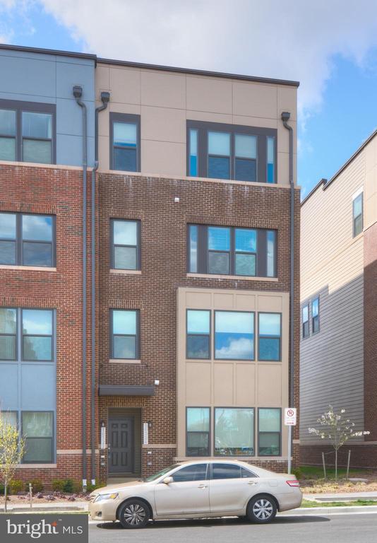 16322 Connors Wy in Rockville, MD - Building Photo - Building Photo