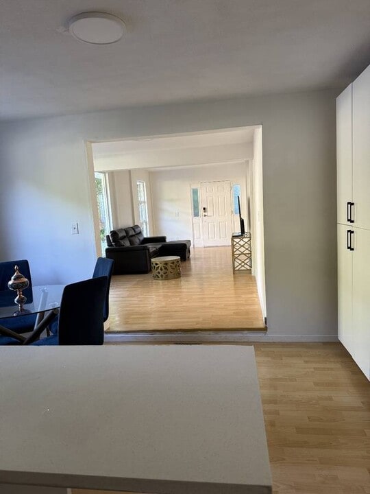 23418 Tamarack Ln in Maple Ridge, BC - Building Photo