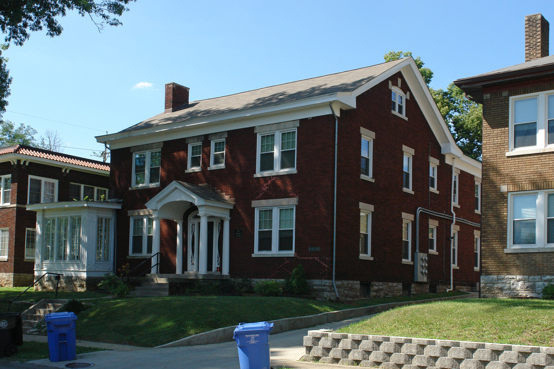 266 Lyndhurst Pl in Lexington, KY - Foto de edificio