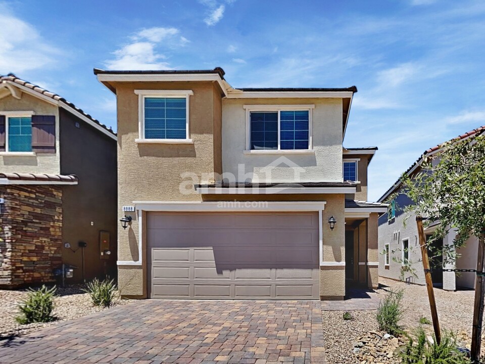 8888 Dwarf Chin Ave in Las Vegas, NV - Building Photo