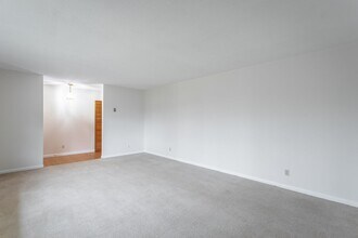 7005 Genoa Dr in Chattanooga, TN - Building Photo - Building Photo