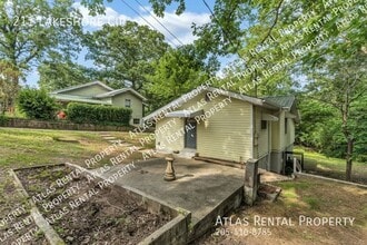 211 Lakeshore Cir in Adamsville, AL - Building Photo - Building Photo