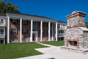 University Hills Apartamentos