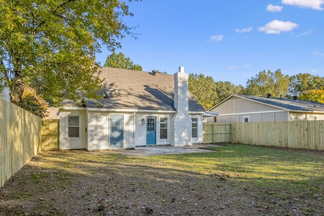 3869 Cedar Path Dr in Memphis, TN - Building Photo - Building Photo