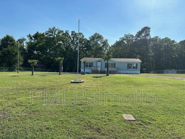 760 Murray Lindler Rd in Chapin, SC - Building Photo - Building Photo