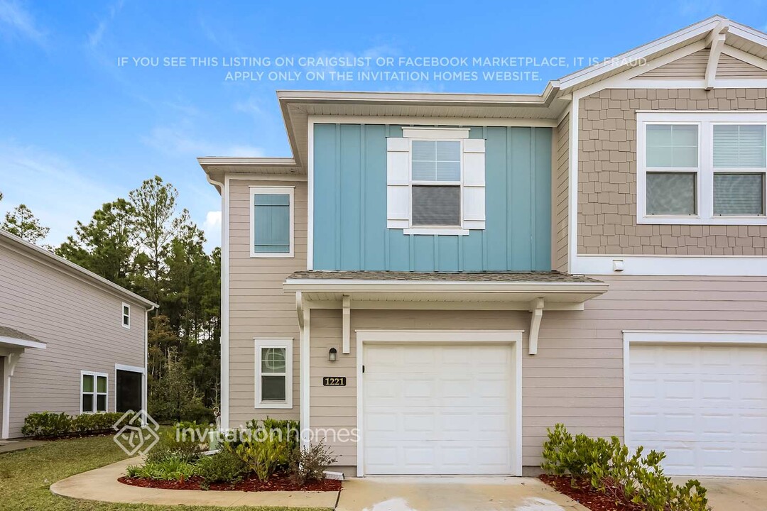 1221 Coastal Mdw Trl in Jacksonville, FL - Building Photo