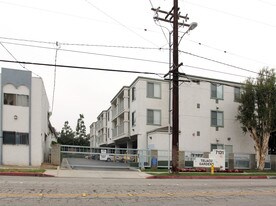 TELACU Gardens Apartments