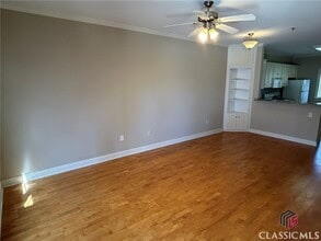 460 Barnett Shoals Rd in Athens, GA - Building Photo - Building Photo