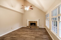 2855 Riverbend Ct in Snellville, GA - Building Photo - Building Photo