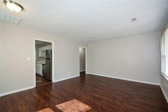 2259 Nelms Dr SW in Atlanta, GA - Foto de edificio - Building Photo