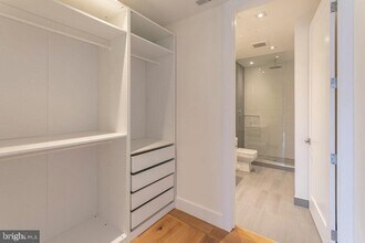 240 N 2nd St in Philadelphia, PA - Building Photo - Building Photo